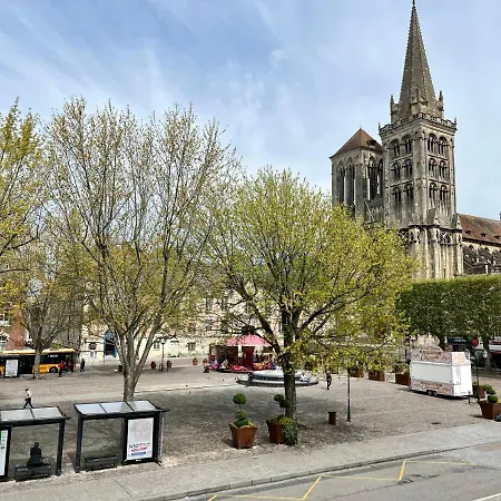 아파트 Joli Au Coeur De Avec Vue Sur La Cathedrale